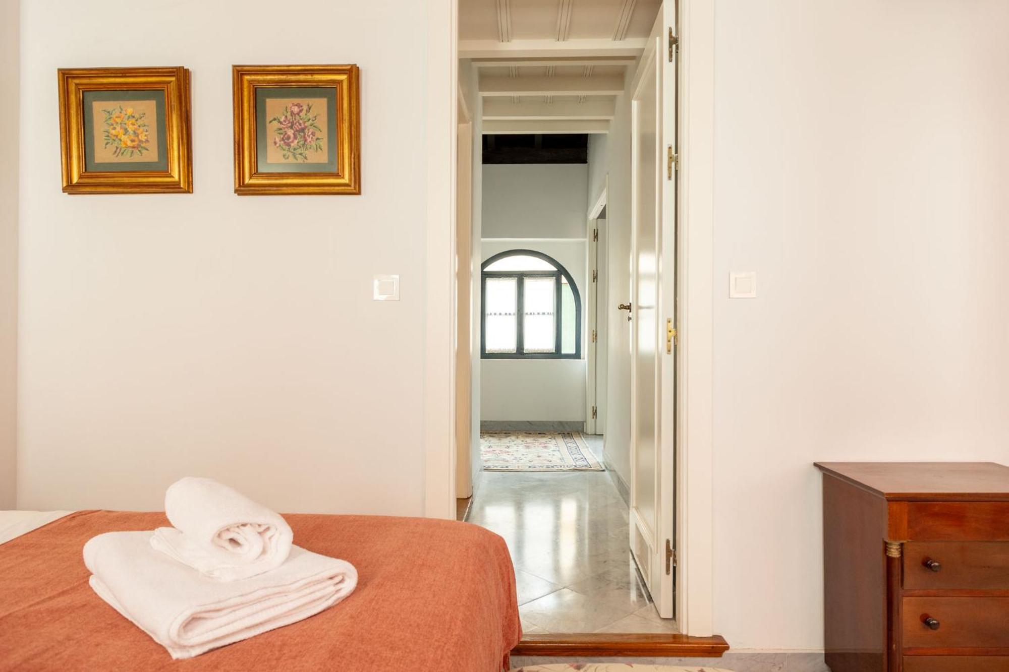 Villa Romana Kindly Apartment Севиля Екстериор снимка