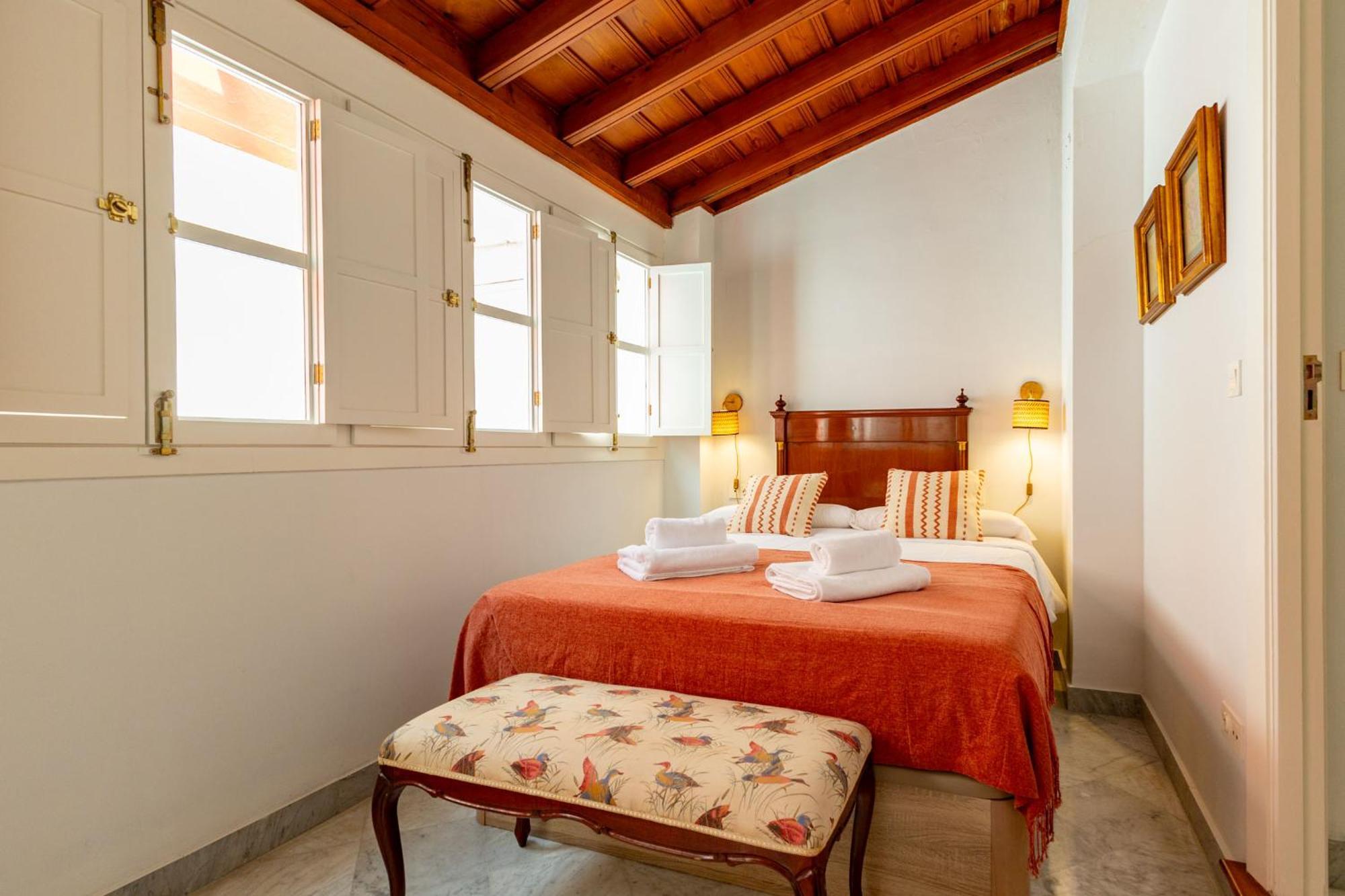 Villa Romana Kindly Apartment Севиля Екстериор снимка